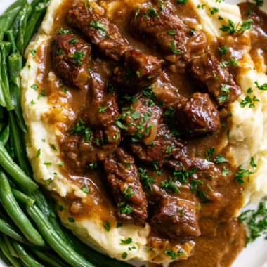 Crockpot Beef Tips and Gravy
