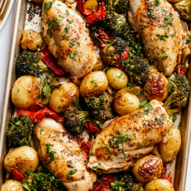 Easy One Pan Dinner (Chicken & Veggies)