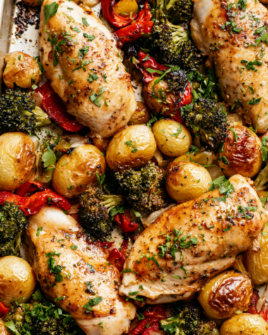 Easy One Pan Dinner (Chicken & Veggies)