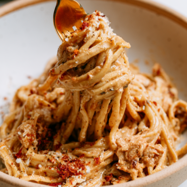Crockpot Chicken Alfredo Recipe (Easy Cajun Twist)