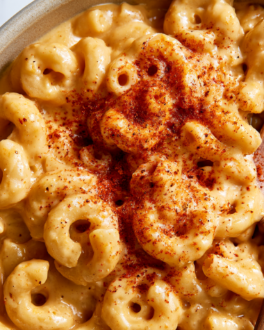 The No-Boil Crockpot Mac and Cheese Your Kids Will Actually Ask For